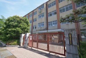 京都市立樫原小学校　徒歩7～8分